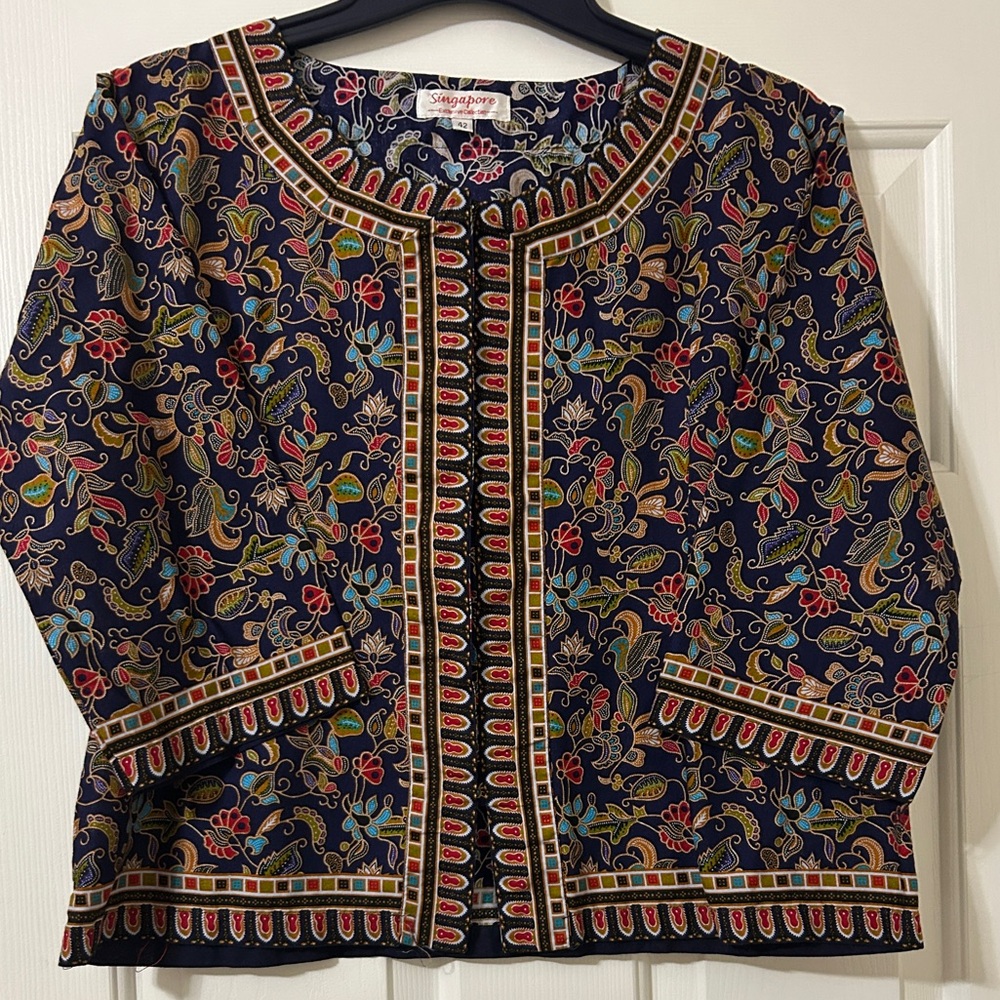 Vintage Singapore Exclusive Collection sarong kebaya blouse.Size 42 (US Size 10)